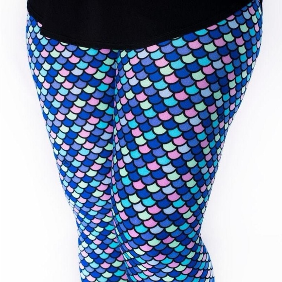 Sweetlegs Splish Splash Crop - Plus (size 12-18) - Picture 4 of 8